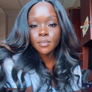 Meet your Posher, Jamila